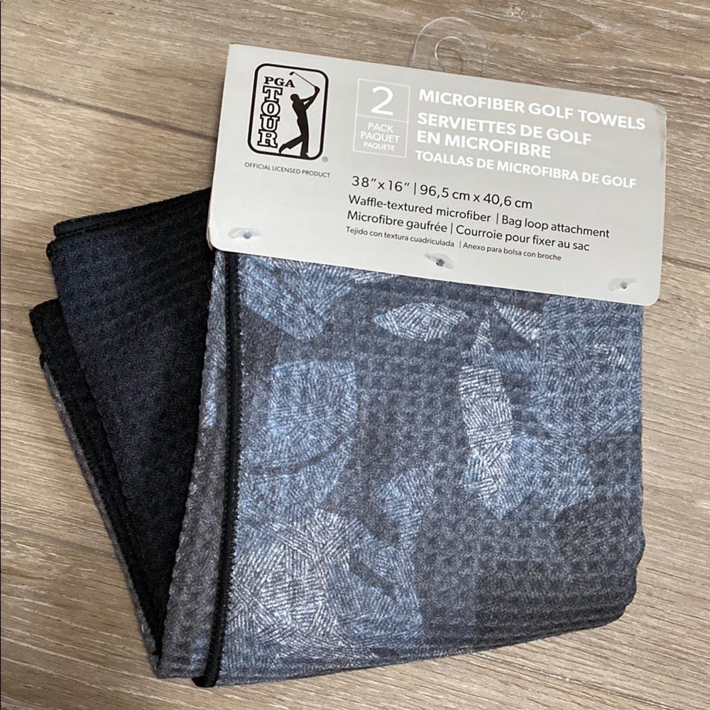 PGA Tour Dual-Color Microfiber Towels